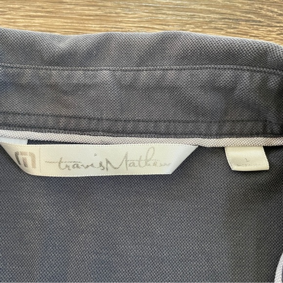 Travis Mathew gray polo L - Picture 3 of 7